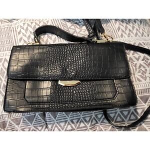 Black Nine West Cross Shoulder Purse.Faux Snake Skin Leather